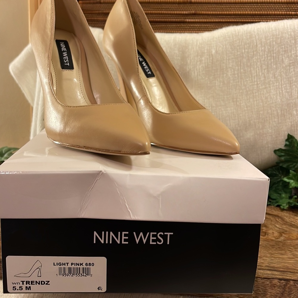 Nine West Trendz Pointy Toe Pump NIB - Picture 5 of 5